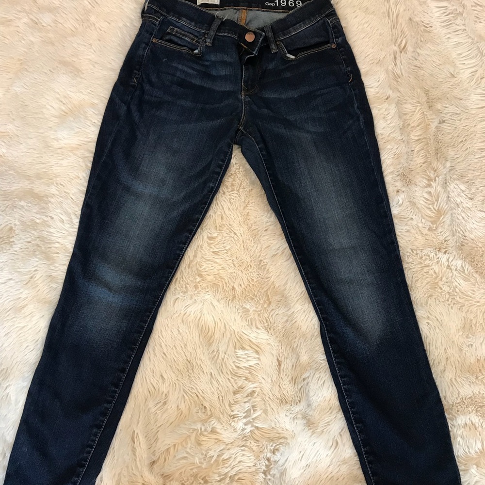Gap Legging Jean!  Great condition! Short length!